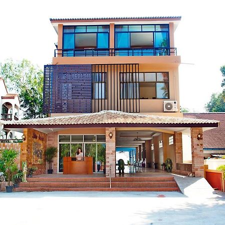 Sea Breeze Pensión Cha-Am Exterior foto