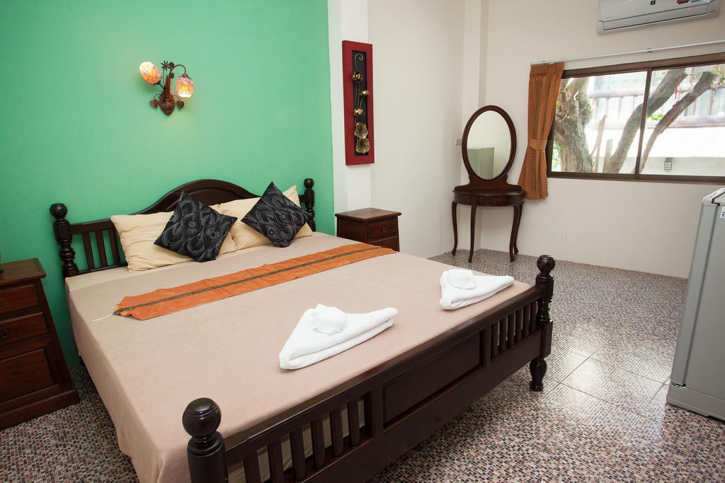 Sea Breeze Pensión Cha-Am Habitación foto