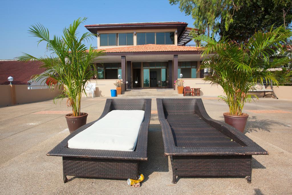 Sea Breeze Pensión Cha-Am Exterior foto